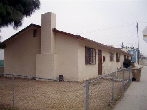 824 Kentucky St, Bakersfield, CA 93305