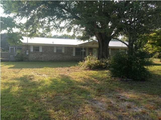 6034 Garden City Rd, Crestview, FL 32539