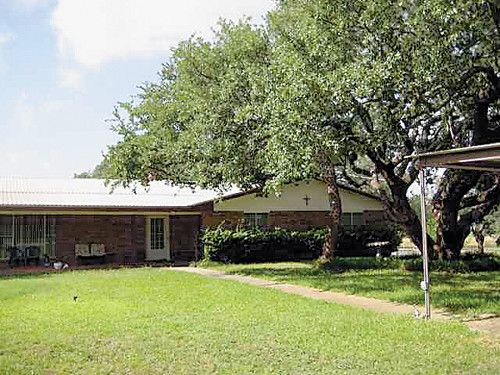 880 Cozy Lane, Tow, TX 78672