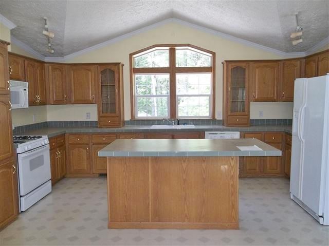 2485 Del Rd, Levering, MI 49755