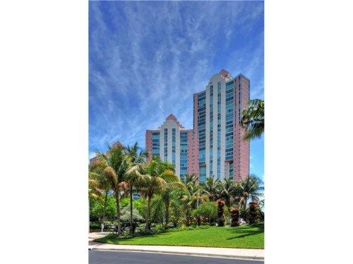 3370 HIDDEN BAY DR # 1613, Miami, FL 33180