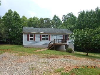 2112 Hales Ford Rd, Moneta, VA 24121