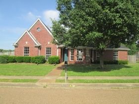 3864 Walden Meadow Dr, Memphis, TN 38135