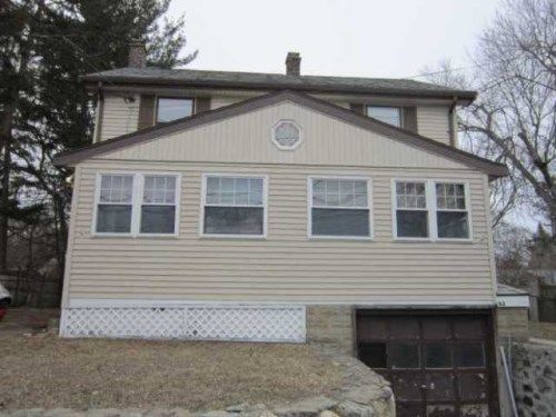 83 Lexington St, Woburn, MA 01801