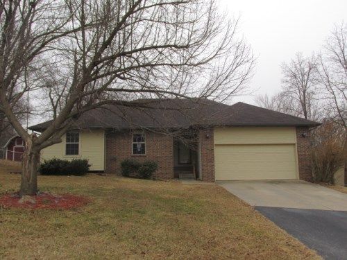 2260 E Huntington St, Ozark, MO 65721