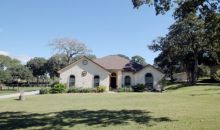 213 Deer Ridge Dr La Vernia, TX 78121