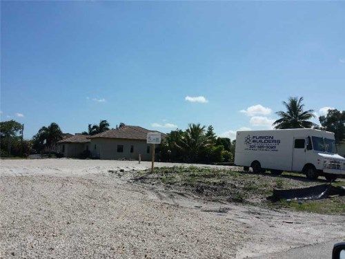 11300 NW 26 ST, Fort Lauderdale, FL 33323
