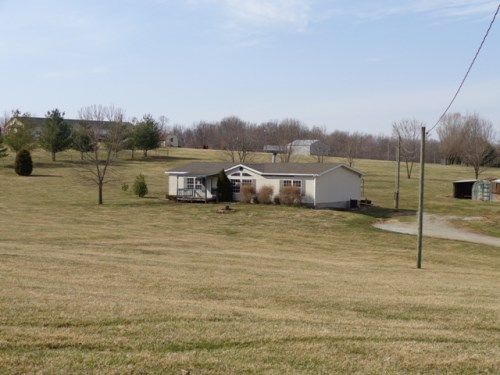 4250 E Farabee Rd, Salem, IN 47167