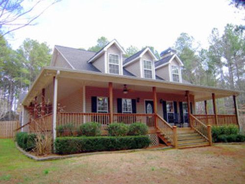 345 Tuxedo Drive, Commerce, GA 30530