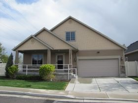 1013 W 250 N, Clearfield, UT 84015