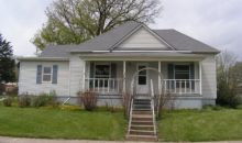 215 S 3rd St. Laredo, MO 64652