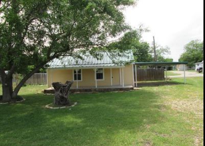 653 N Main, Springtown, TX 76082