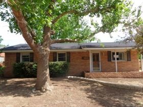 111 E 20th St, Littlefield, TX 79339