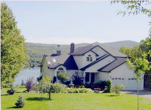 93 Songadeewin Lane, Barton, VT 05822