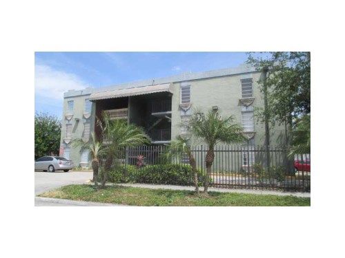 525 W 69 ST # 305, Hialeah, FL 33014