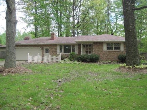 228 Kerrywood Drive, New Middletown, OH 44442