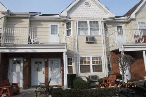 27 Sunny LaneUnit 27, Bethpage, NY 11714