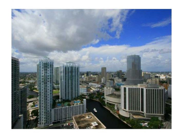 485 BRICKELL AV # 3606, Miami, FL 33131