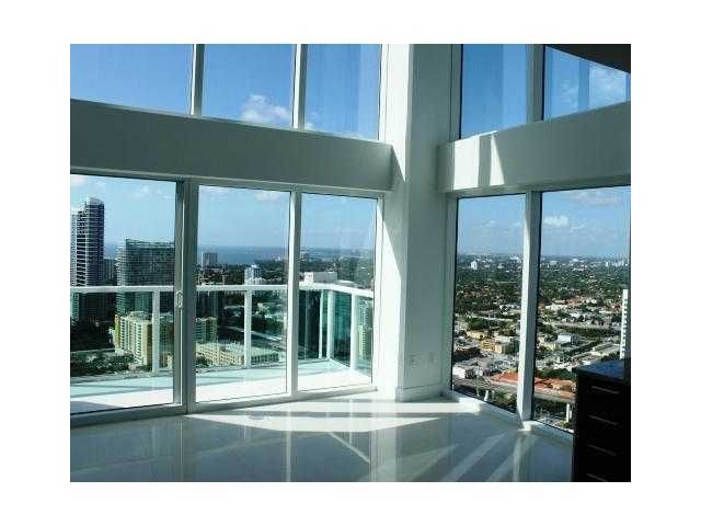 41 SE 5 ST # 2416, Miami, FL 33131