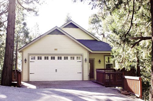 988 BERNE DR, Crestline, CA 92325