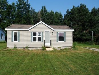 109 Wilson Dr, East Jordan, MI 49727