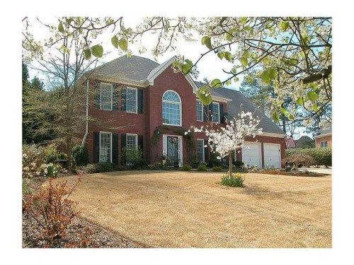 405 Brook Circle, Roswell, GA 30075