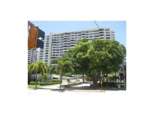 600 THREE ISLANDS BL # 401, Hallandale, FL 33009