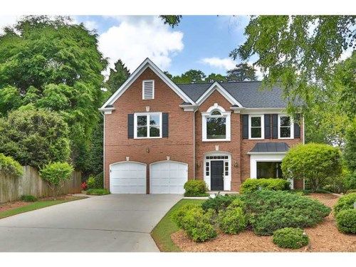 210 Glenridge Close Circle, Atlanta, GA 30328