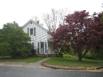 109 Walnut St., Putnam, CT 06260