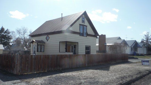 308 West 2nd North, Saint Anthony, ID 83445