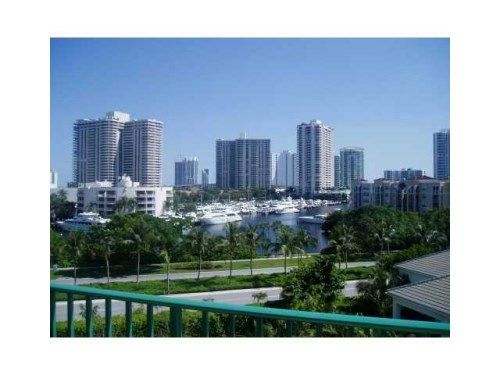 19900 COUNTRY CLUB DR # 501, Miami, FL 33180