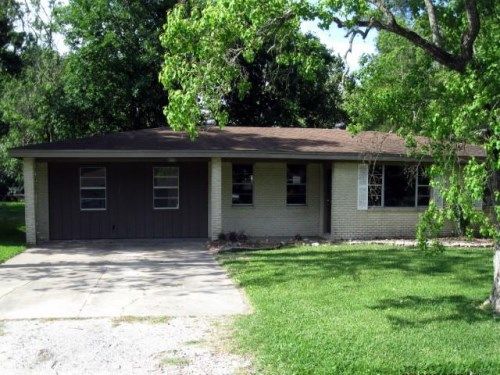 1336 Beagle Rd, Orange, TX 77632