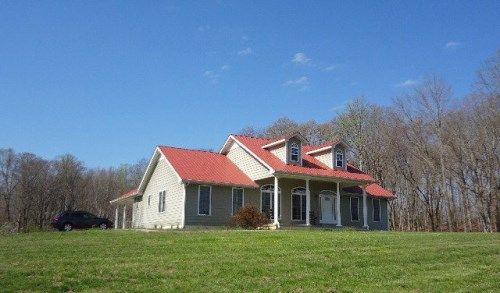 157 Robbins Lane, Hilham, TN 38568