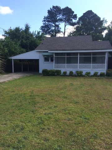 200 West Jackson St, Lamar, SC 29069