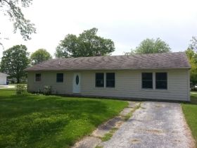 202 D St, Union Mills, IN 46382