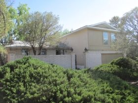 6708 Hildegarde Dr NE, Albuquerque, NM 87109