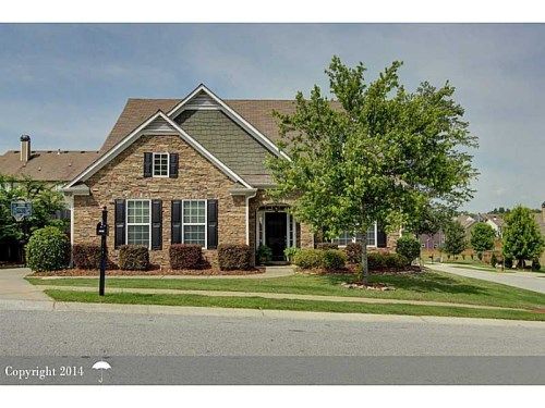 2438 Fisk Falls Drive, Braselton, GA 30517