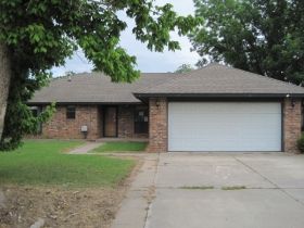 202 E Broadway, Blanchard, OK 73010