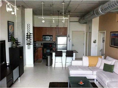 2001 BISCAYNE BL # 3607, Miami, FL 33132