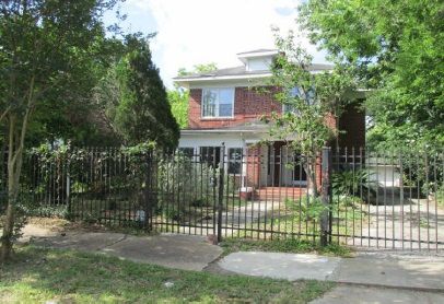 4706 Bell St, Houston, TX 77023