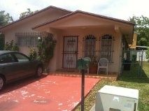 993 W 39 PL, Hialeah, FL 33012