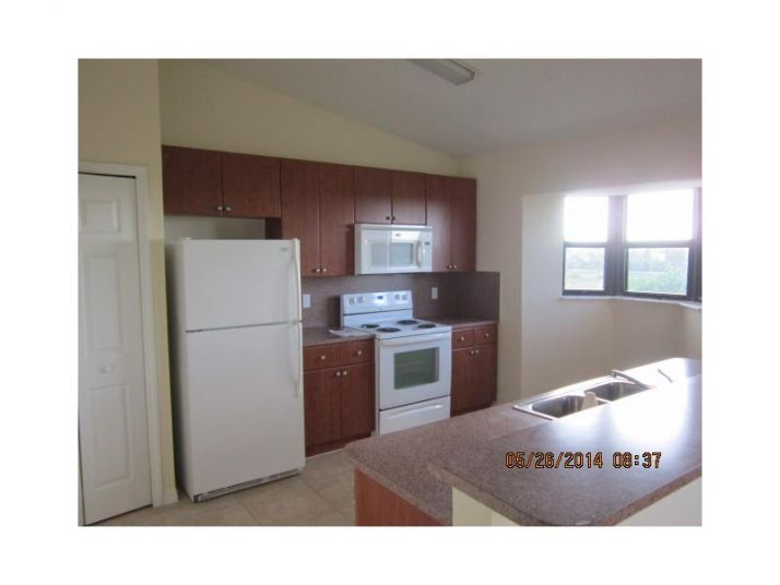 22901 SW 88 PL # 304, Miami, FL 33190