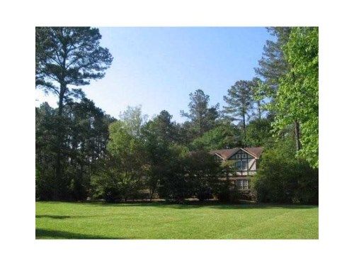 365 Houze Way, Roswell, GA 30076