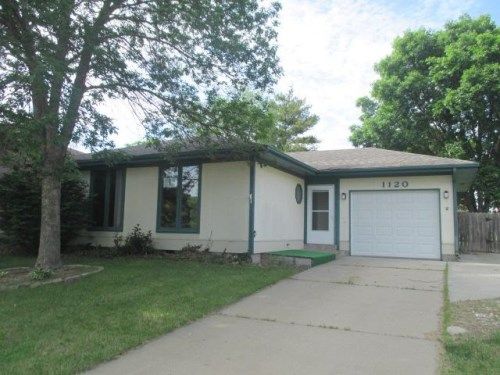 1120 High Plains Rd, Lincoln, NE 68512