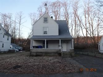 87 Woodbine St, Torrington, CT 06790