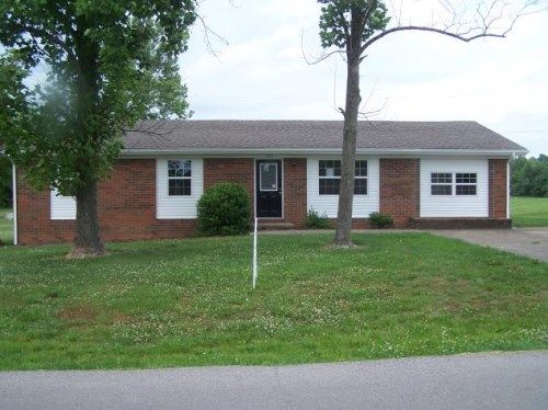 735 Lightfoot Ln, Madisonville, KY 42431