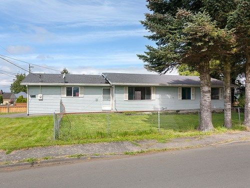 914 Miller Avenue, Tillamook, OR 97141