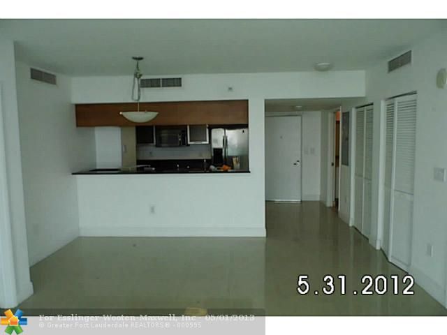 1800 N BAYSHORE DR # 4203, Miami, FL 33132