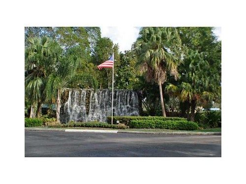 16100 GOLF CLUB RD # 107, Fort Lauderdale, FL 33326