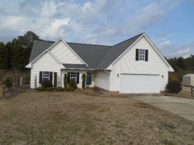 59 Oxford Dr, Angier, NC 27501